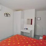 מלון Dei 10 Colori 2*