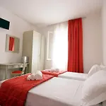 מלון Dei 10 Colori 2*
