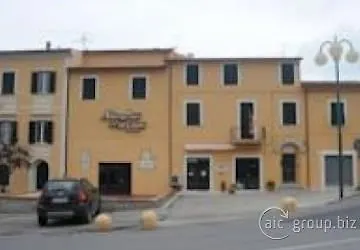 Dei 10 Colori מלון