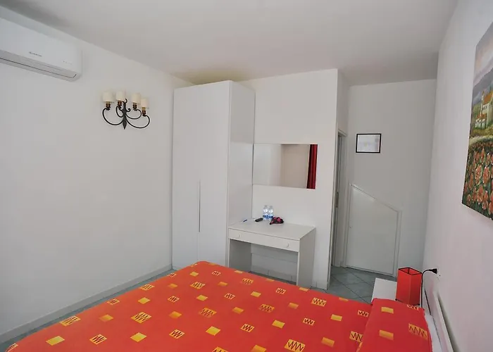 Otel Dei 10 Colori 2*