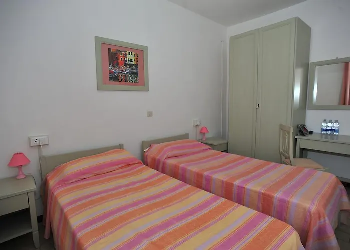 Dei 10 Colori Szálloda 2*